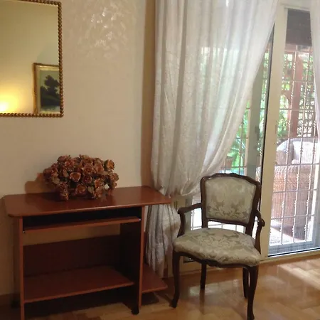 Nocleg ze śniadaniem Talenti House 3*